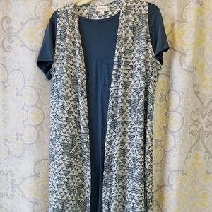 LulaRoe Carly and  LulaRoe sheer wrap